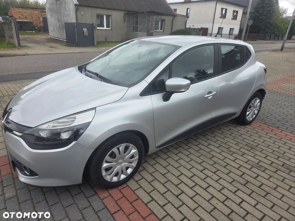 Renault Clio - 8