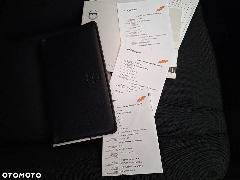 Volvo V40 T2 Kinetic - 24