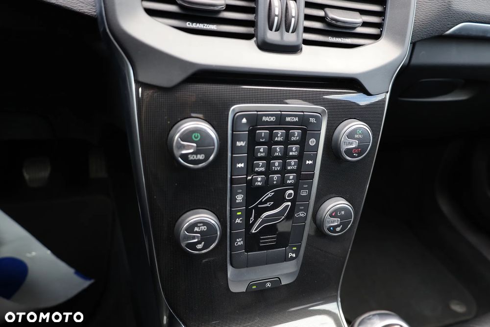 Volvo V40 T2 Inscription - 13