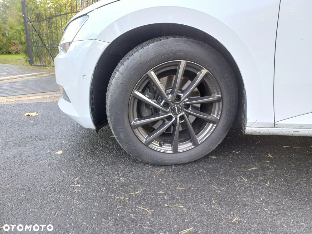 Skoda Superb 1.6 TDI Style - 6