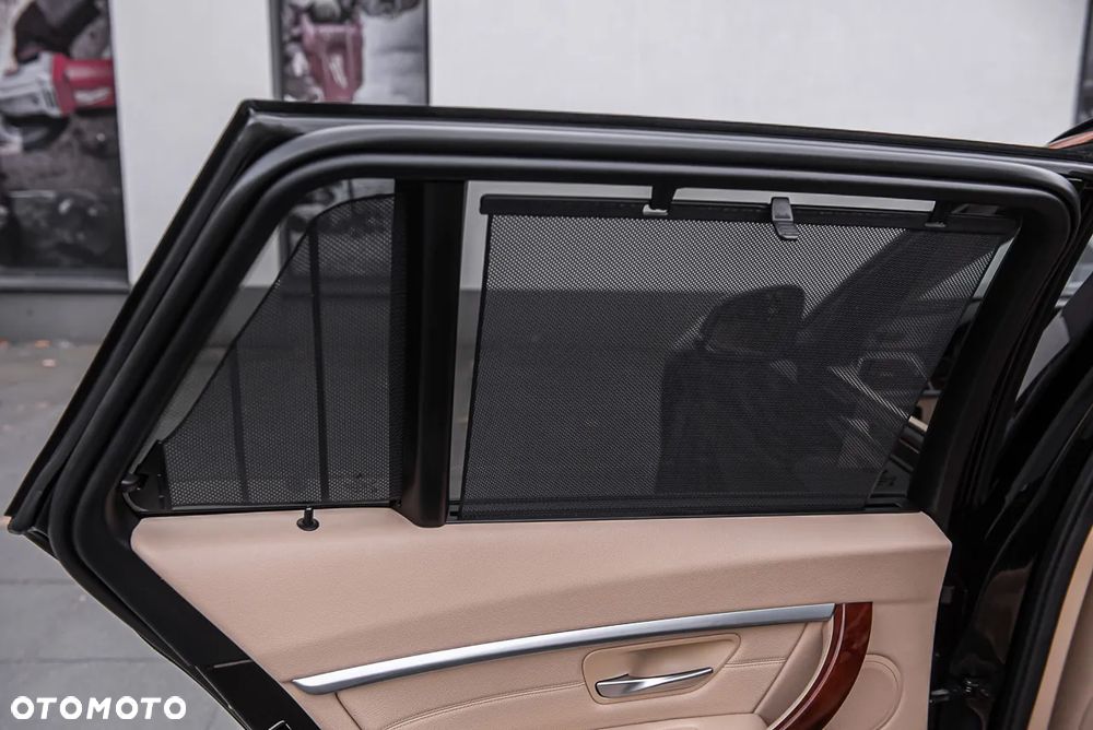 BMW Seria 3 320i Touring Edition Luxury Line Purity - 25