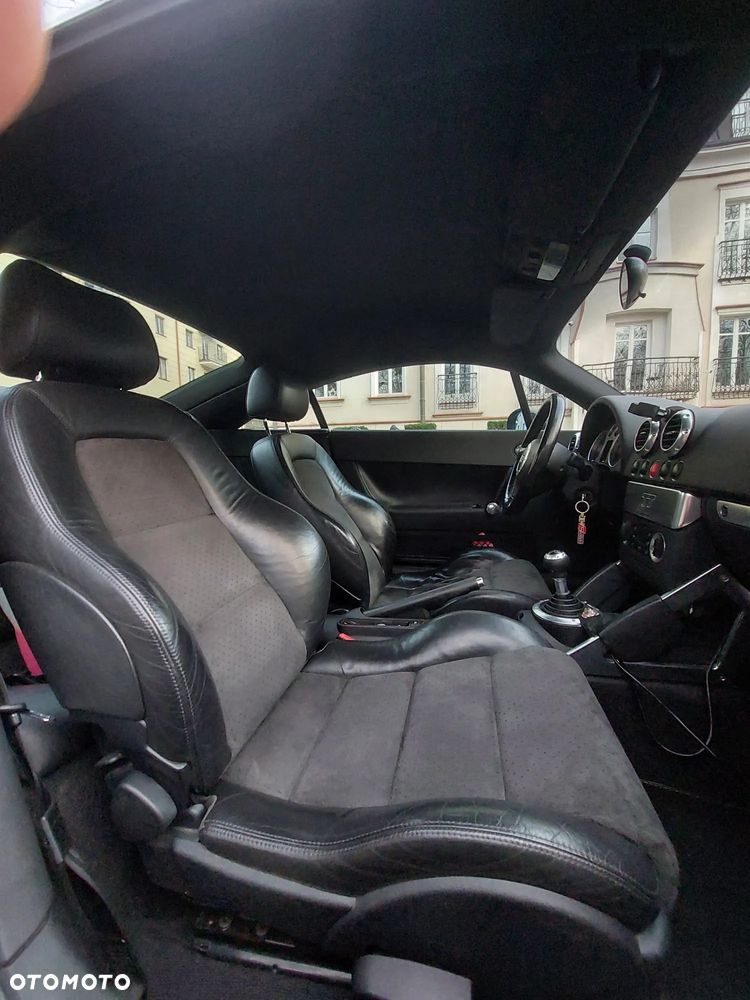 Audi TT Coupé 1.8T - 17
