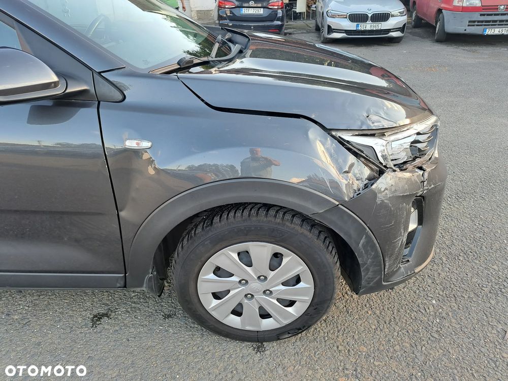 Kia Stonic 1.4 L - 6