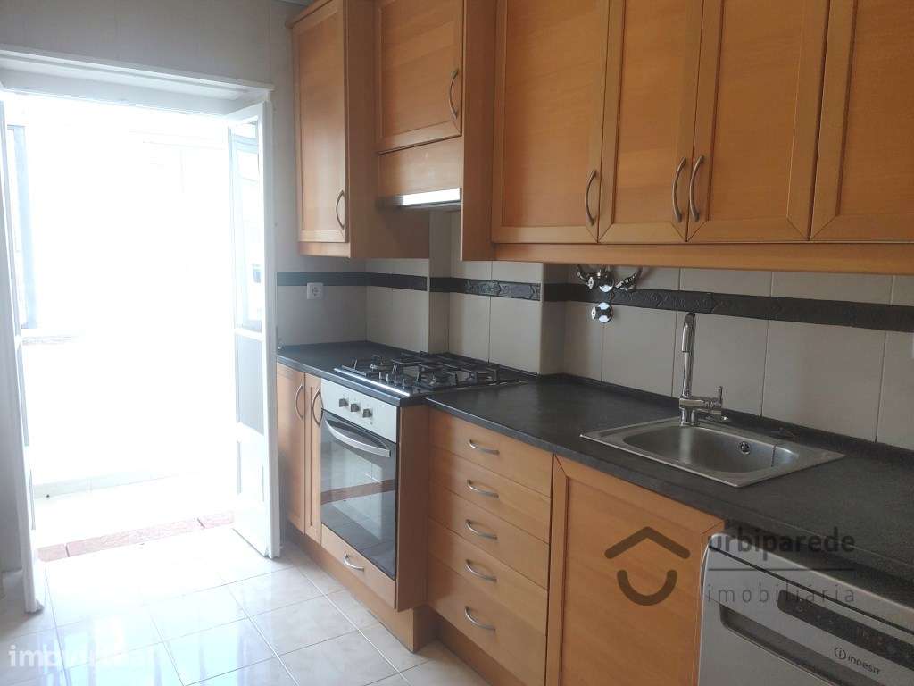 Apartamento T2 remodelado, Benfica - Grande imagem: 5/28