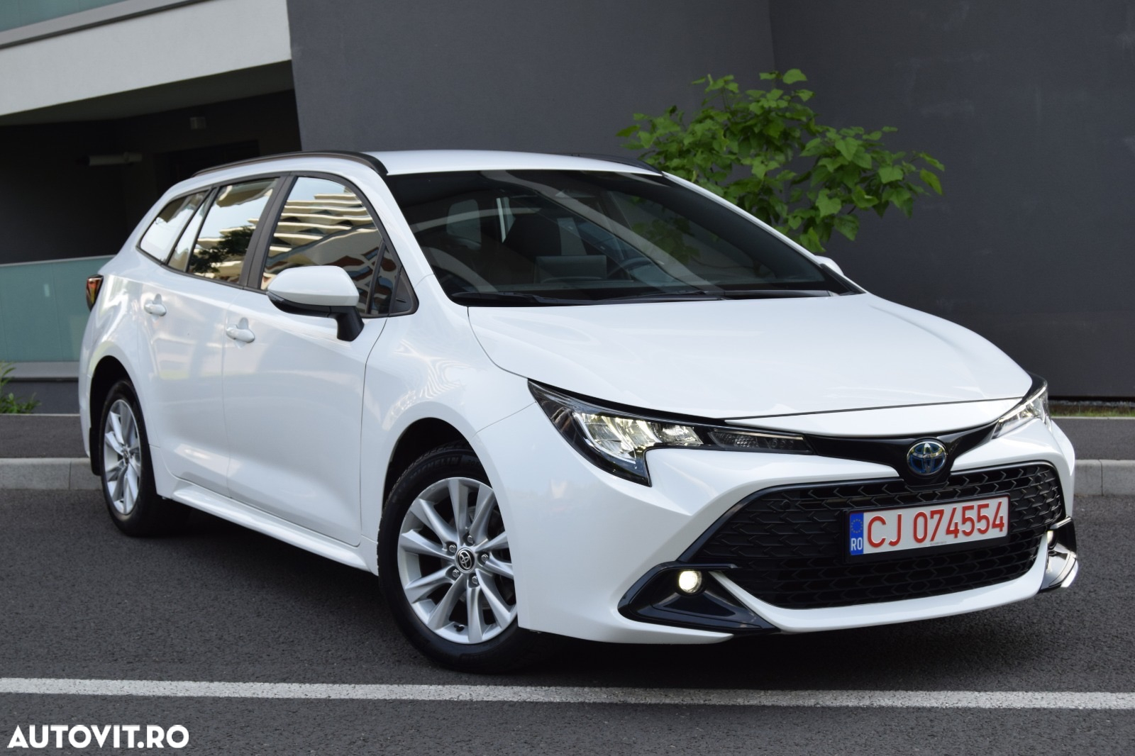 Toyota Corolla 1.8 HSD Business - 31