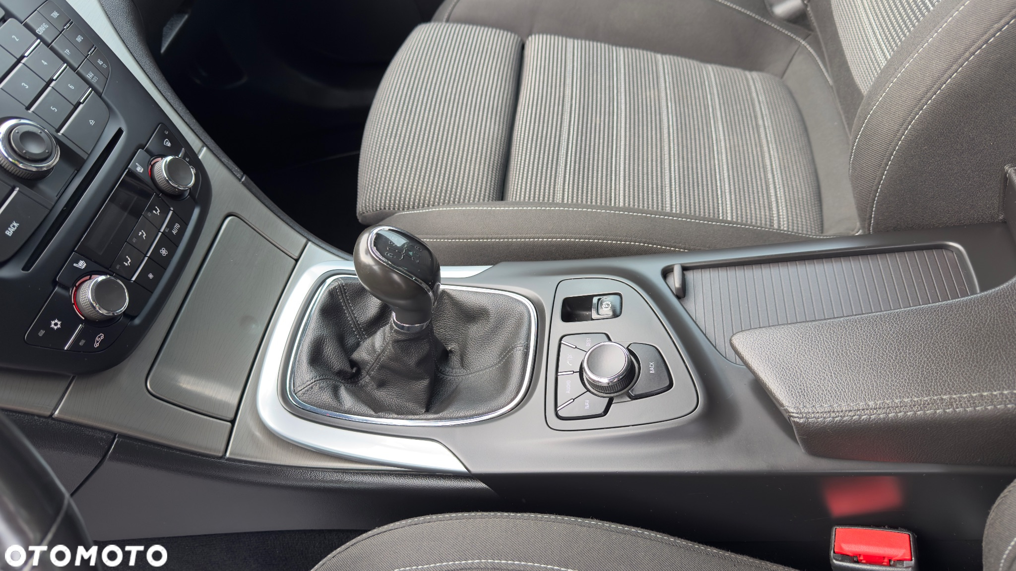 Opel Insignia 2.0 CDTI Sport - 38