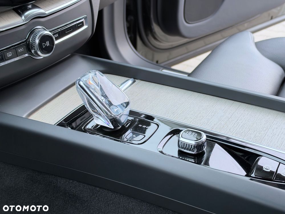 Volvo XC 60 B4 B Geartronic Inscription - 24