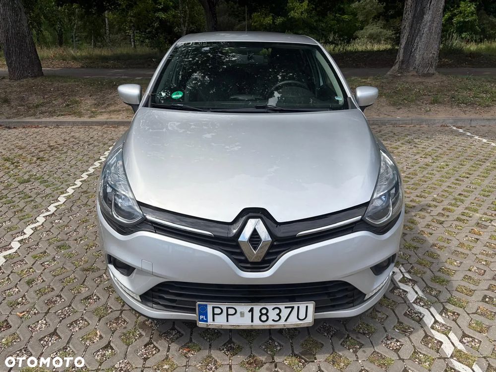 Renault Clio - 21