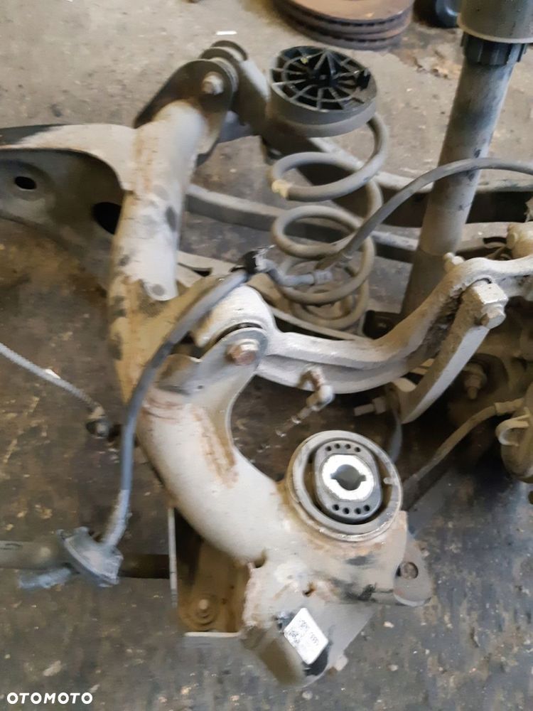 AUDI A4 B9 ZAWIESZENIE TYŁ TYLNE SANKI BELKA ZWROTNICE WAHACZE KOMPLET - 12