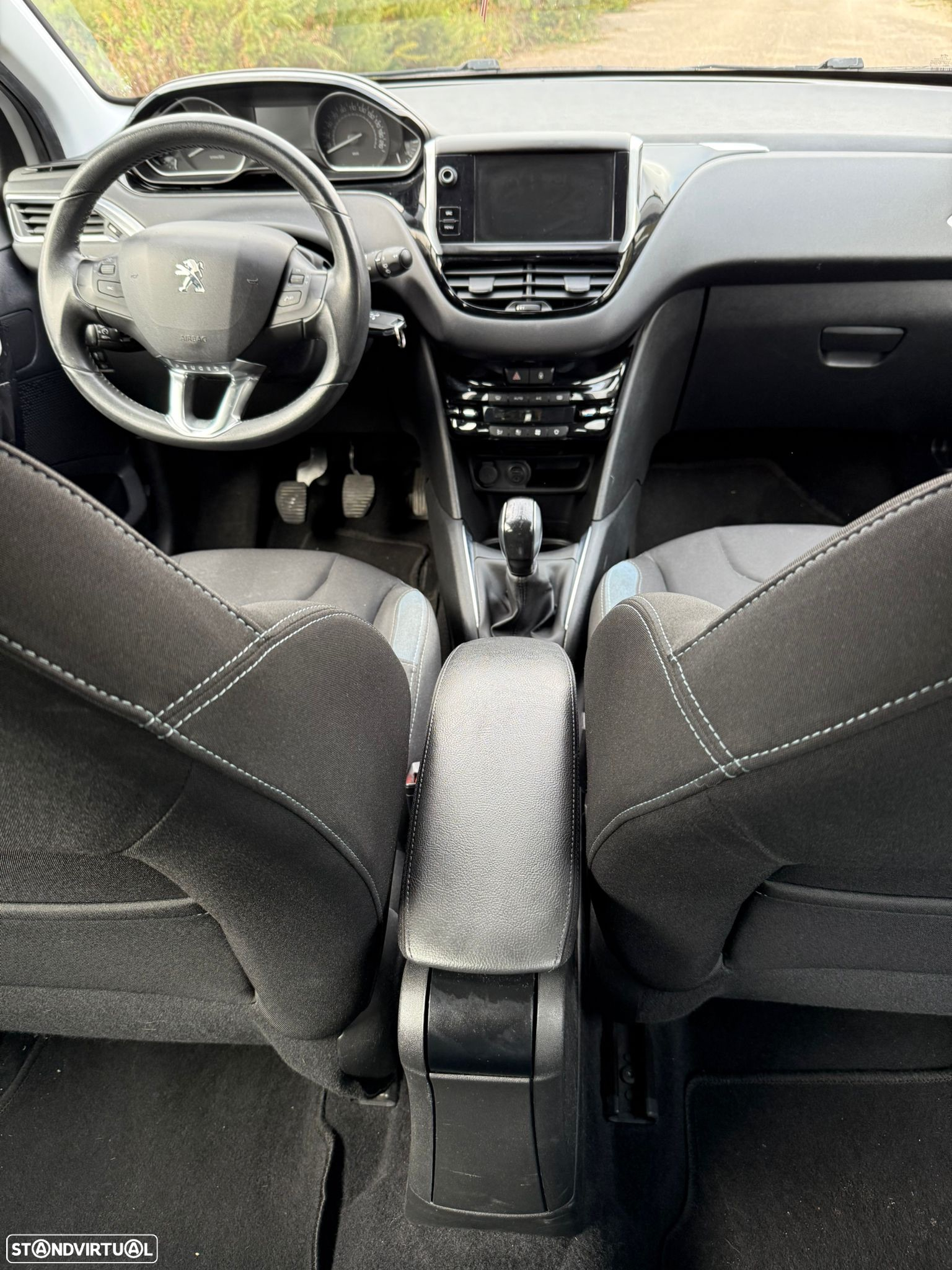 Peugeot 208 1.6 BlueHDi Style - 15