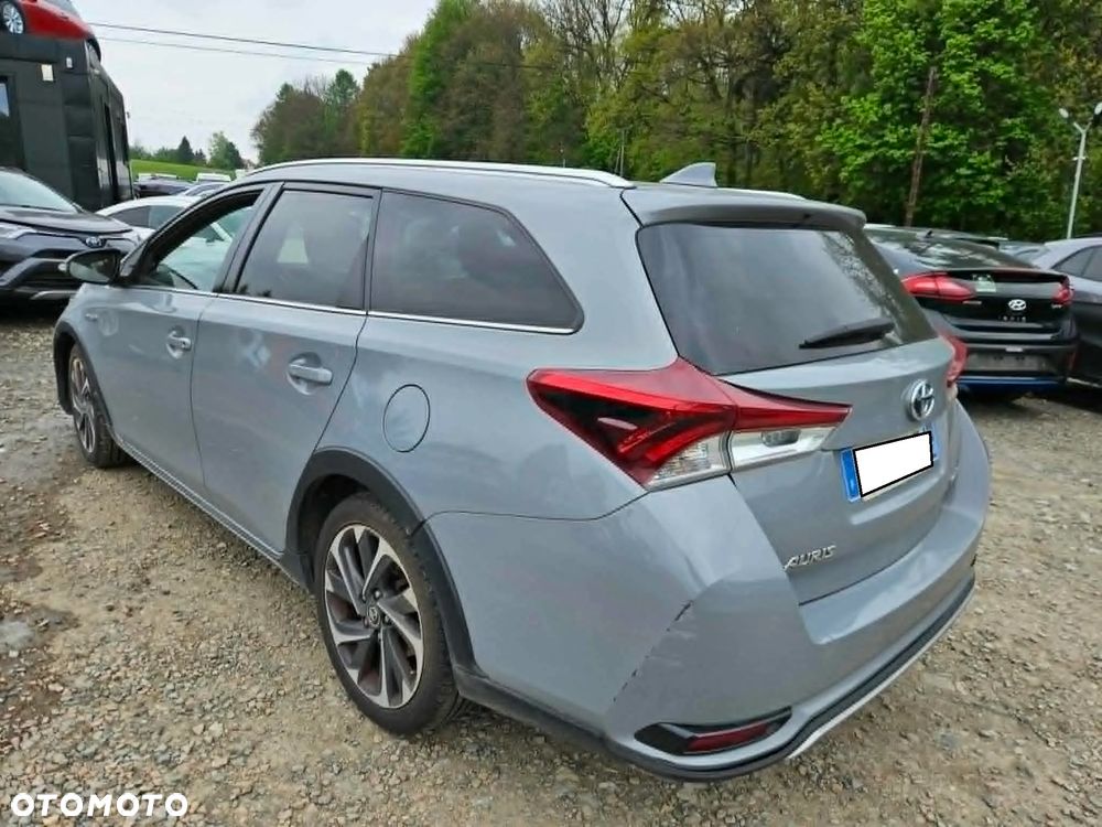Toyota Auris - 2