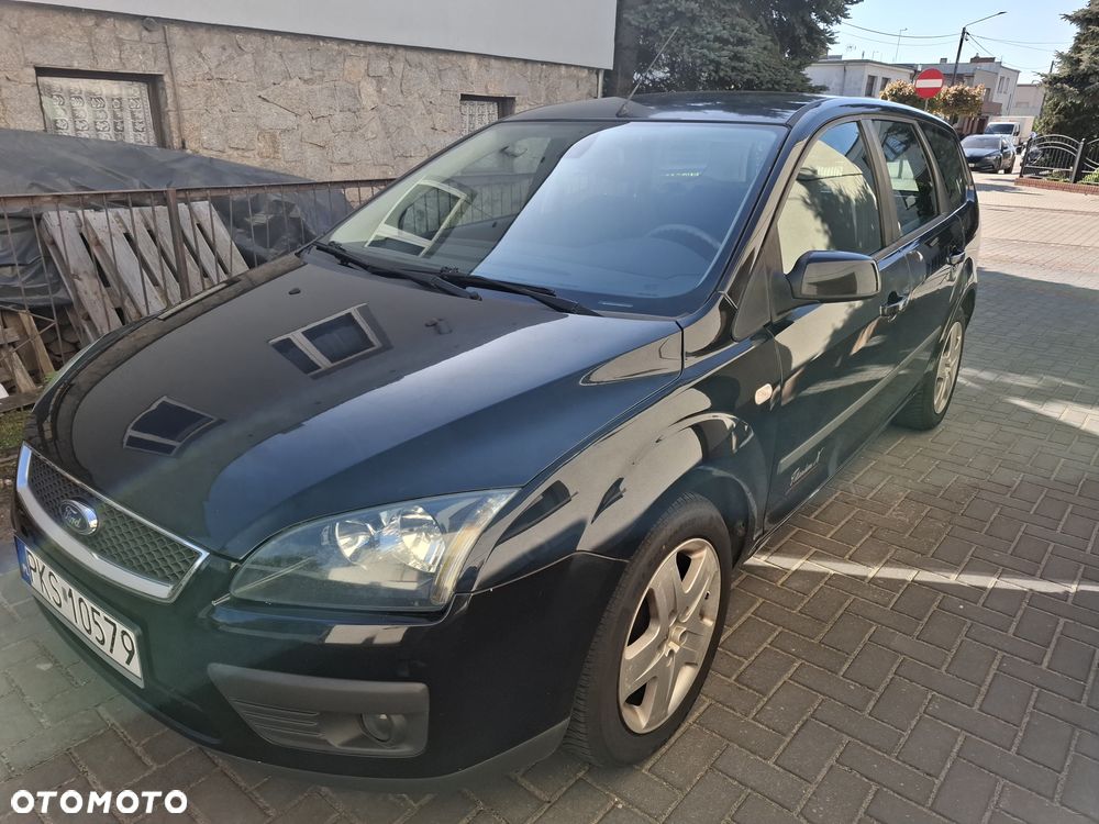 Ford Focus 2.0 16V Titanium - 1