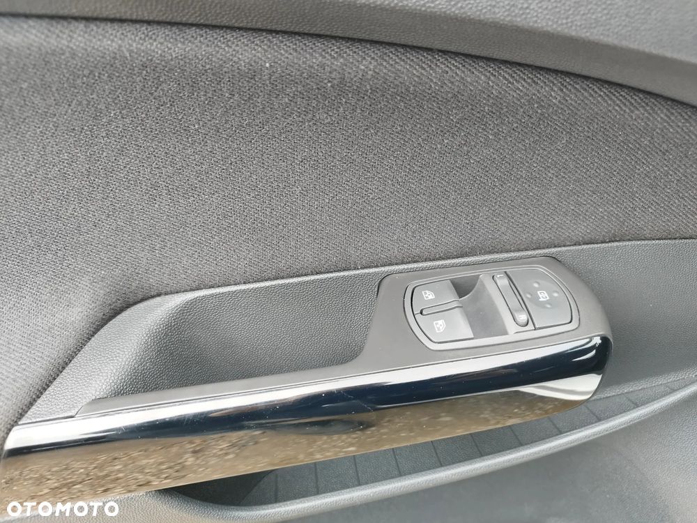 Opel Corsa - 16