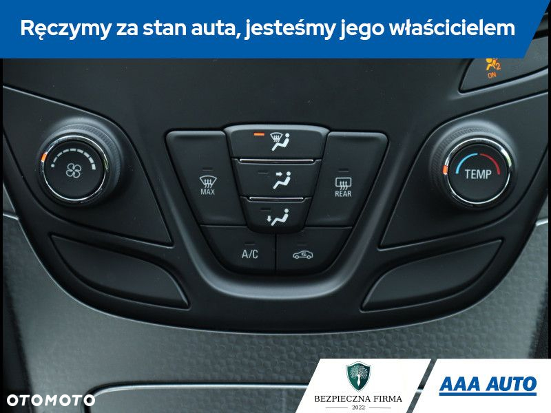 Opel Insignia - 16