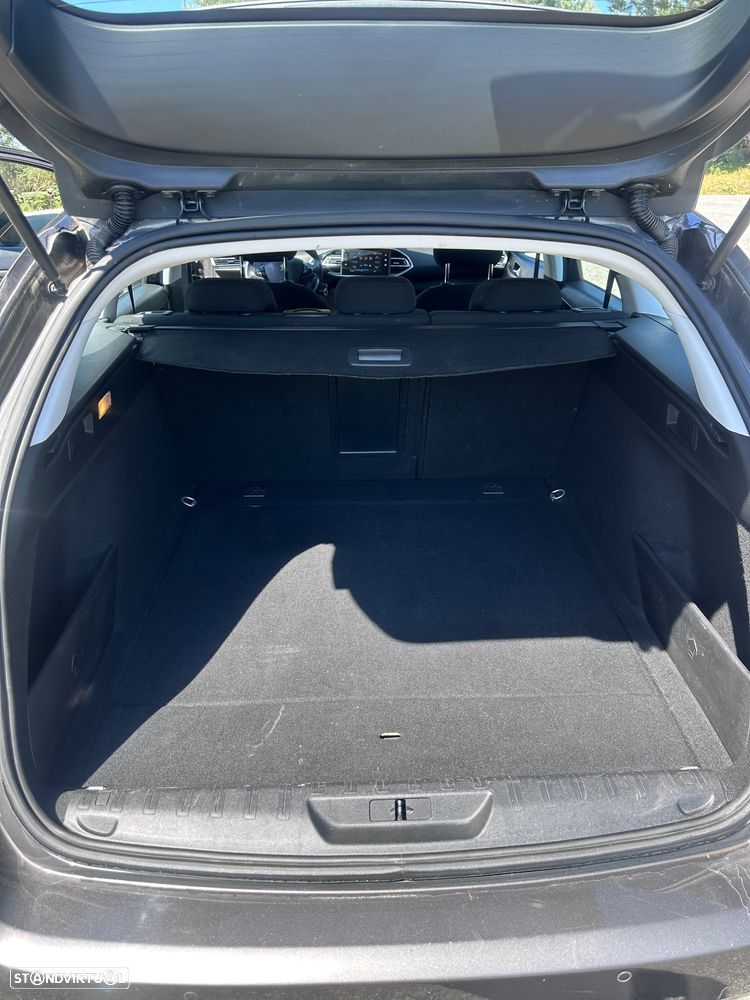 Peugeot 308 SW - 12