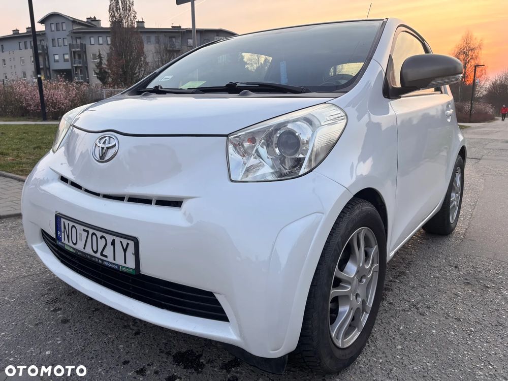 Toyota iQ 1.0 - 5