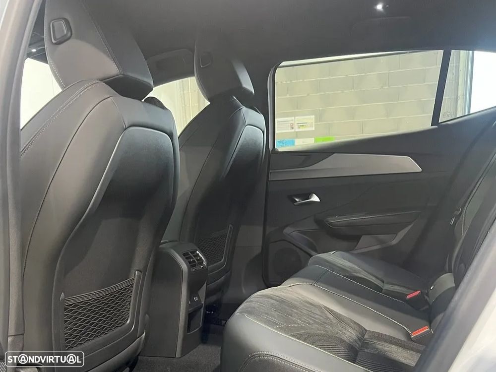 Peugeot E-408 58 kWh GT - 14
