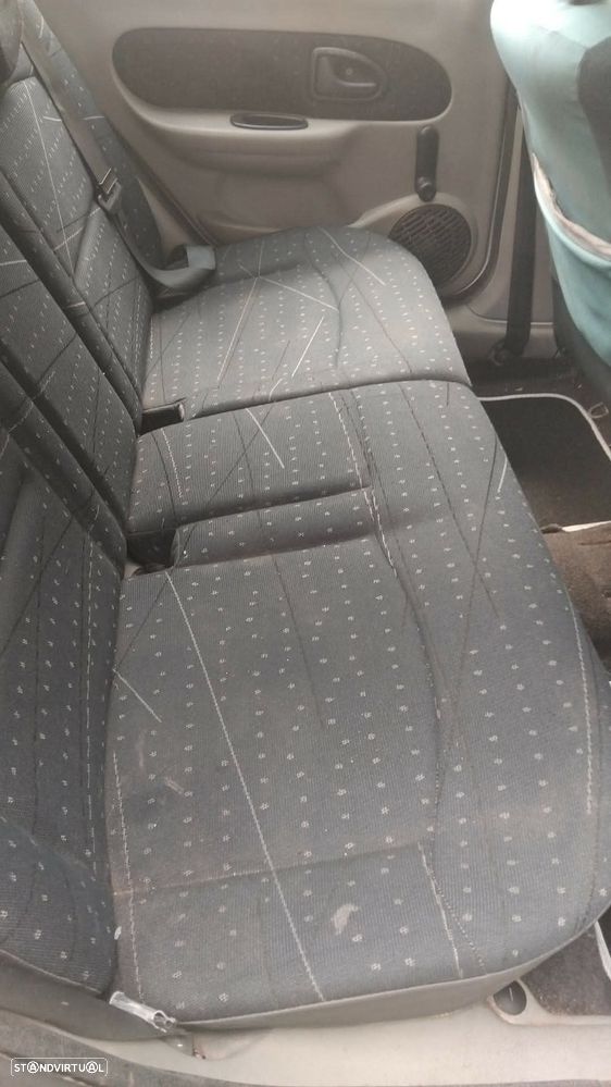 Renault Clio 1.2 16V S - 7