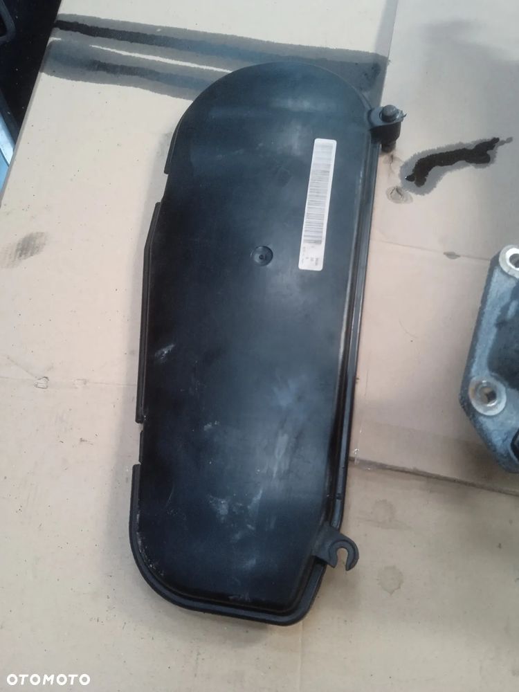 Obudowa paska 4.2TDI 057109123Q - 1