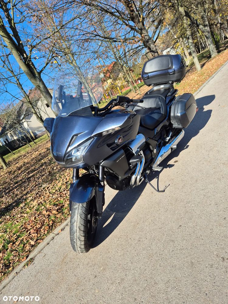 Honda CTX - 5