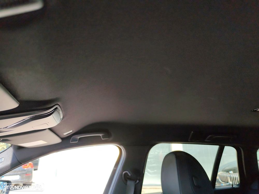 BMW 320 d Touring Pack Desportivo M Auto - 16