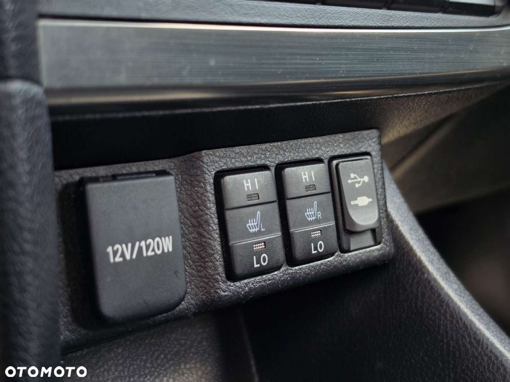 Toyota Auris - 29