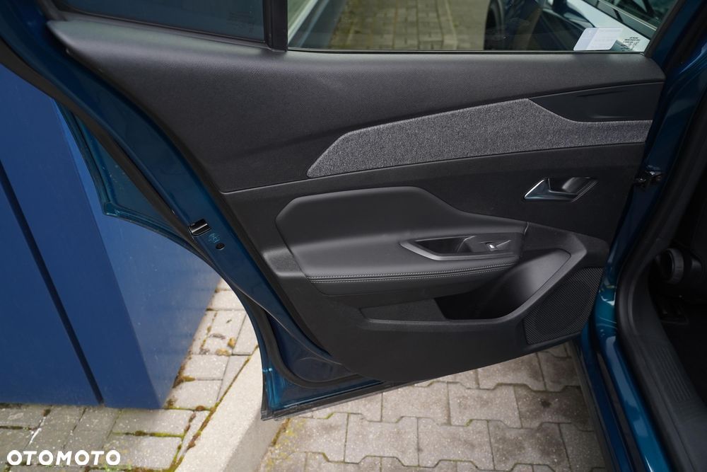 Peugeot 408 1.2 PureTech mHEV Allure S&S e-DSC6 - 8