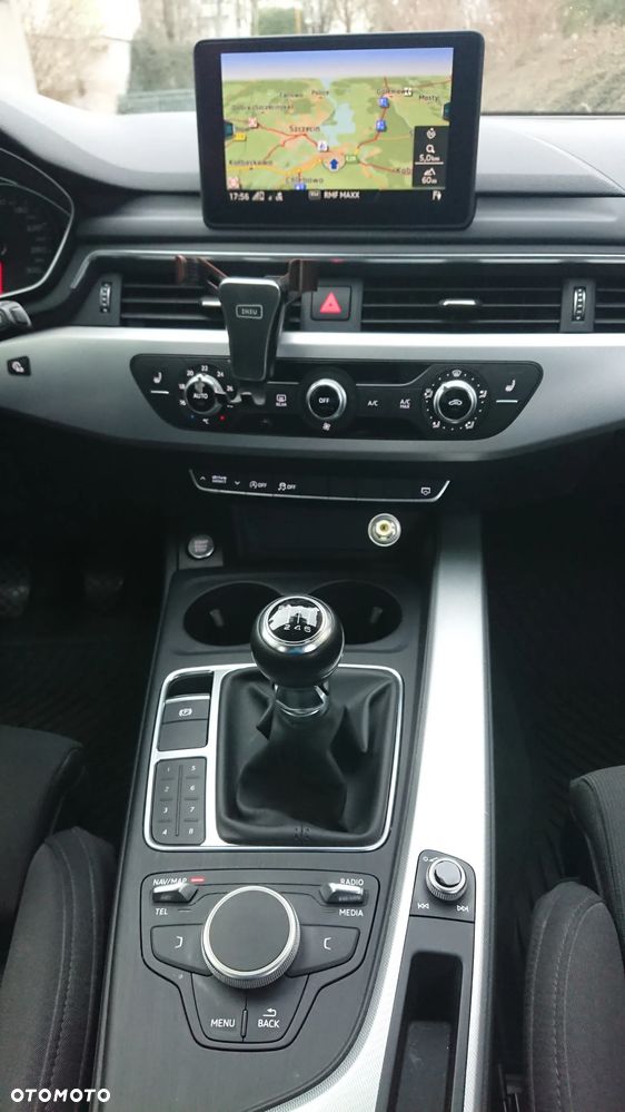 Audi A4 Avant 2.0 TDI DPF clean diesel quattro S line Sportpaket - 14