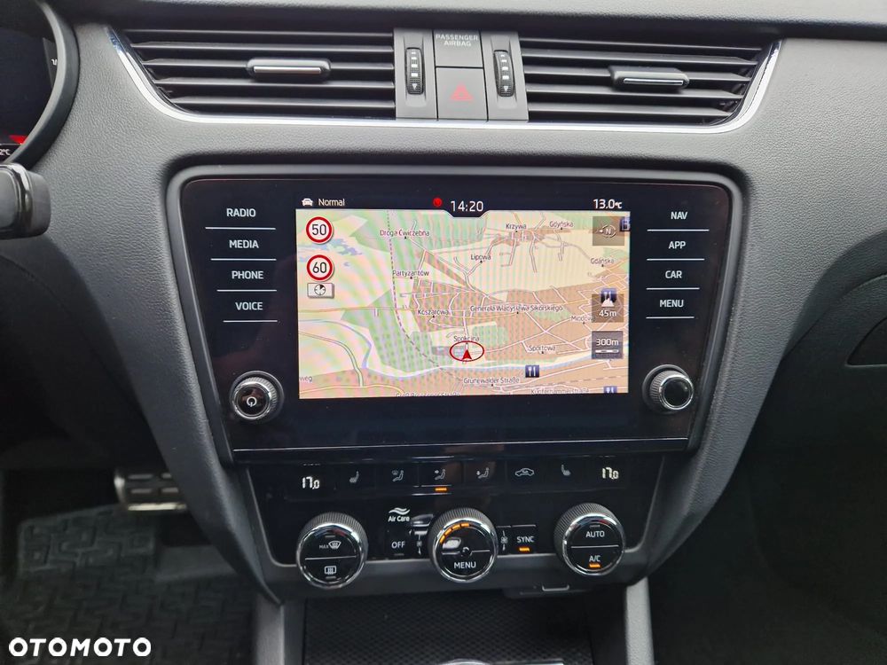 Skoda Octavia Combi 2.0 TDI 4x4 DSG RS60 - 24
