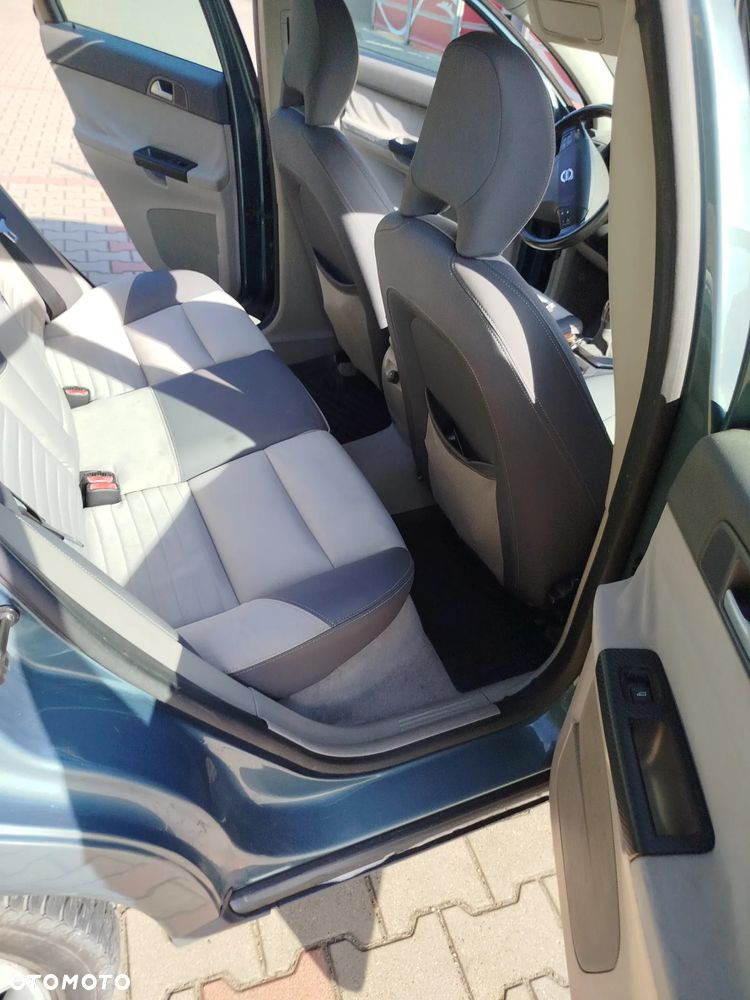 Volvo V50 T5 Kinetic - 13