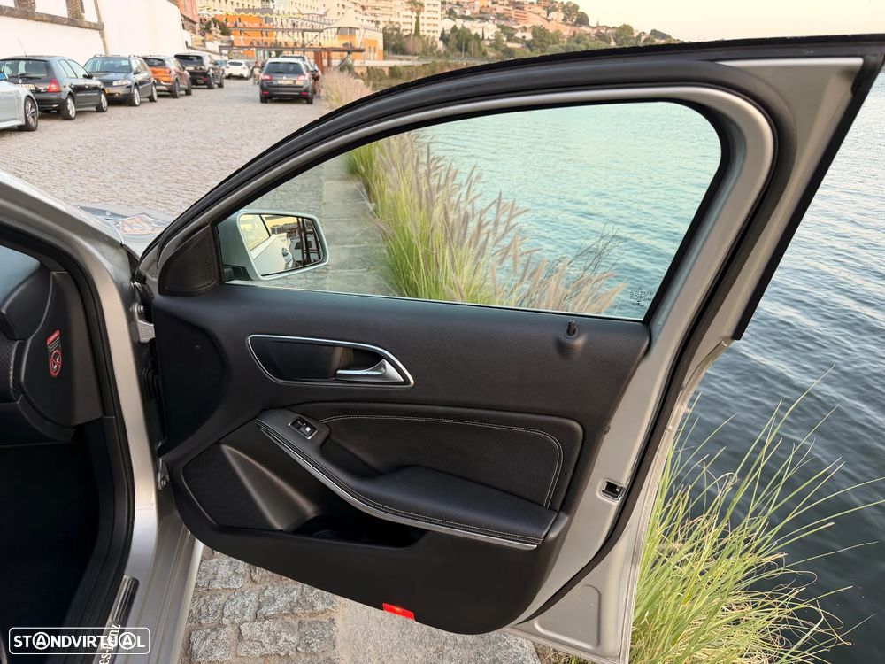 Mercedes-Benz A 200 CDI 4Matic 7G-DCT Urban - 18