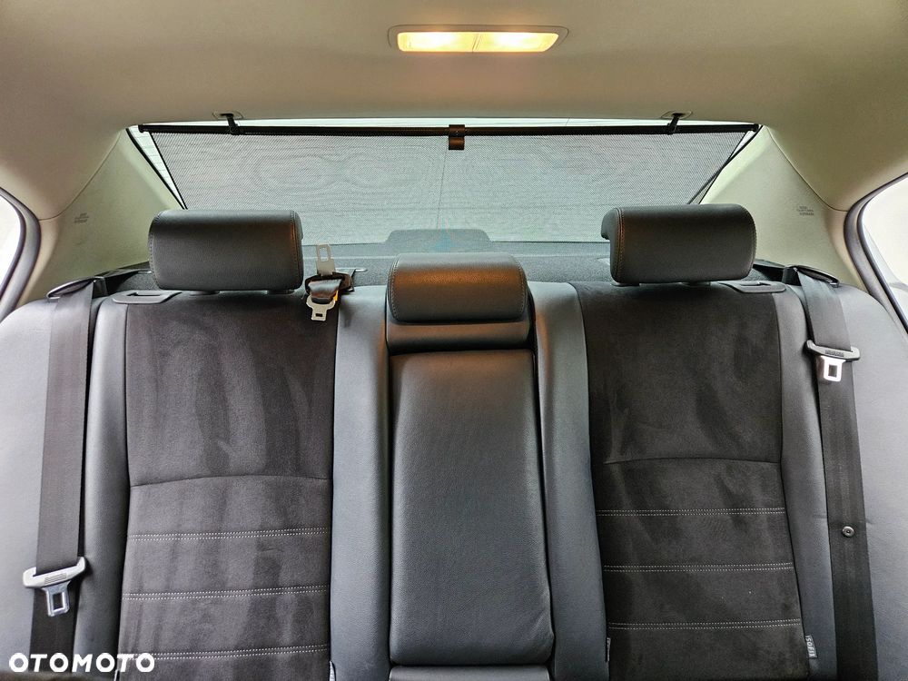 Toyota Avensis 1.8 Premium EU5 MS - 18
