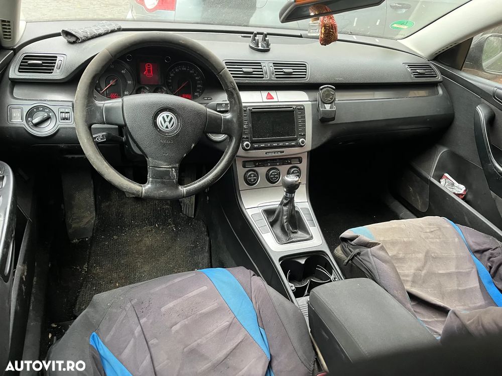 Dezmembrez VW Volkswagen Passat B6 break negru 2.0 BMP 2007 140CP - 5