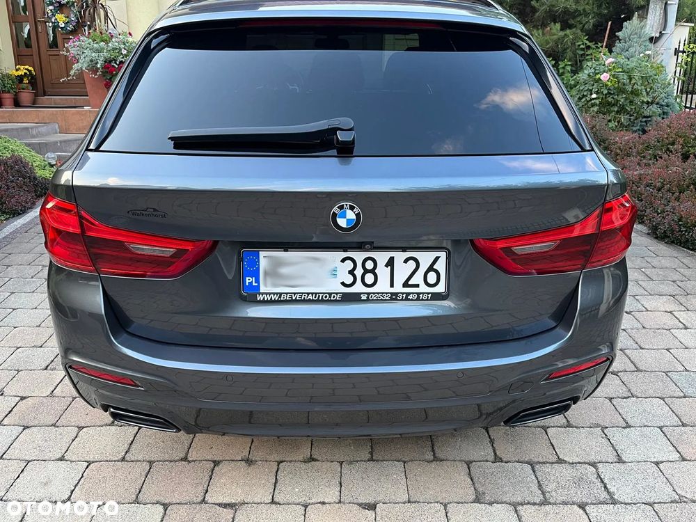 BMW Seria 5 M550d xDrive Touring - 9