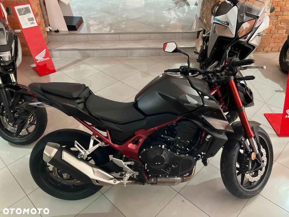 Honda Hornet - 3