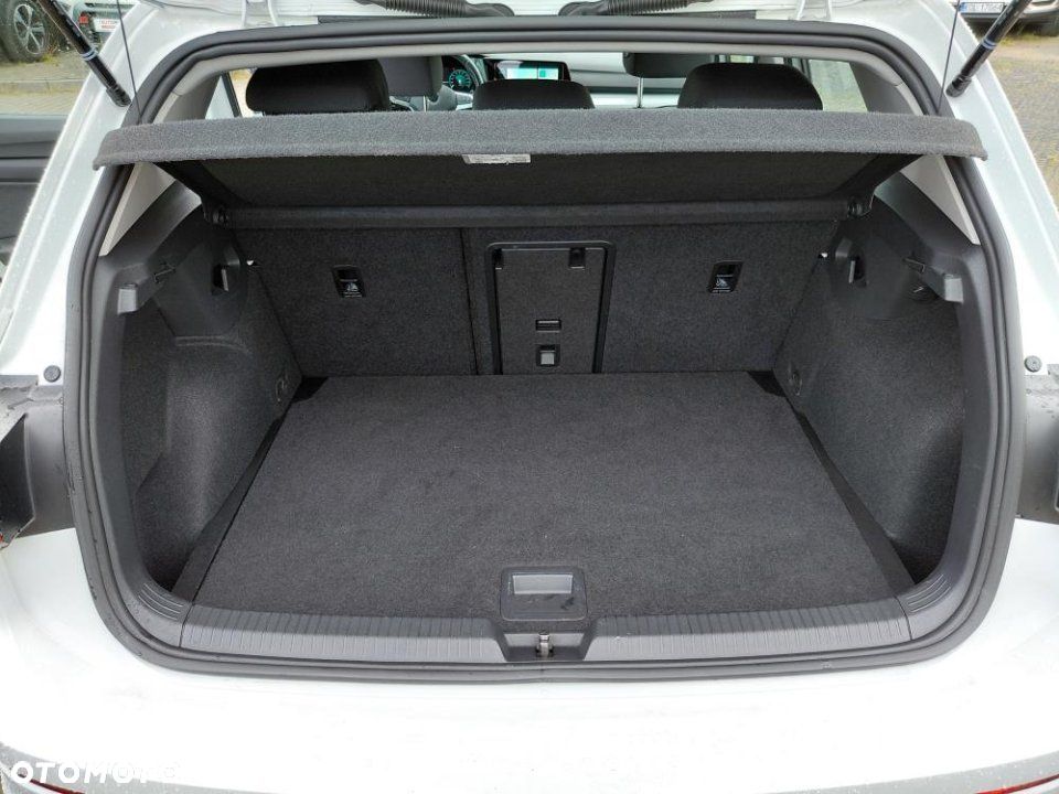 Volkswagen Golf - 12