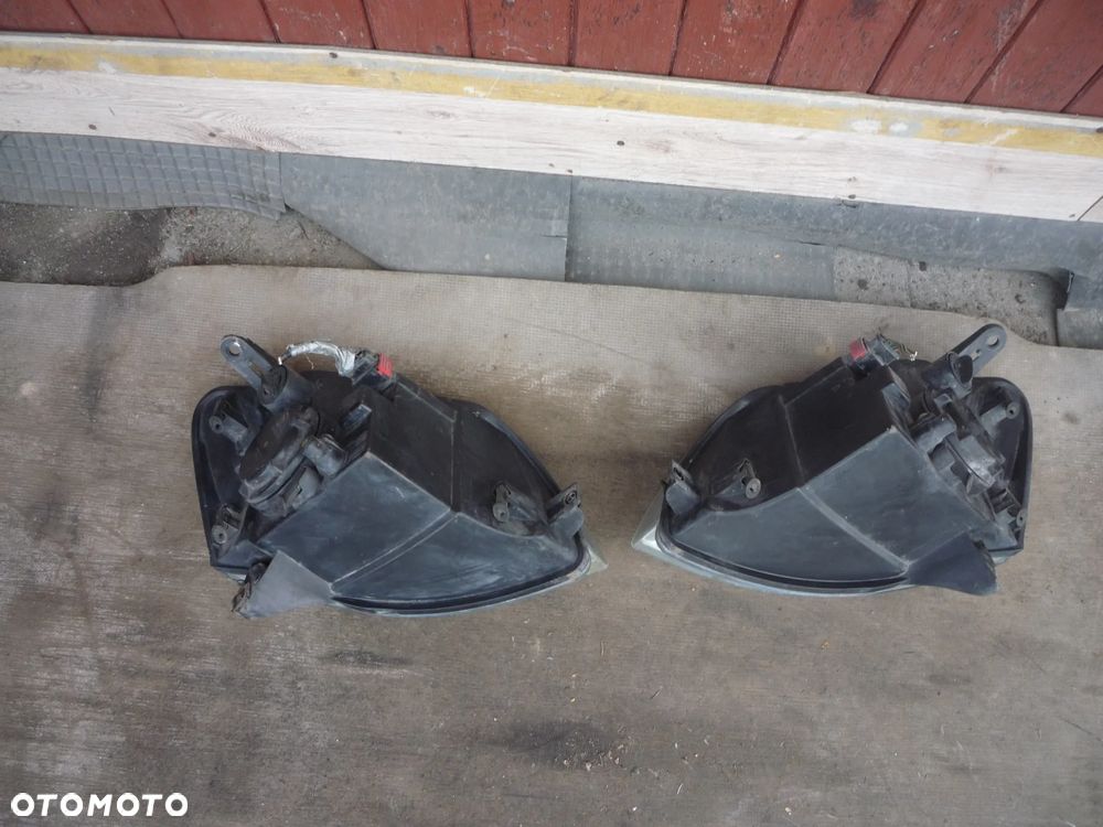 PEUGEOT PARTNER I LIFT LAMPA PRZEDNIA LEWA LUB PRAWA - 3