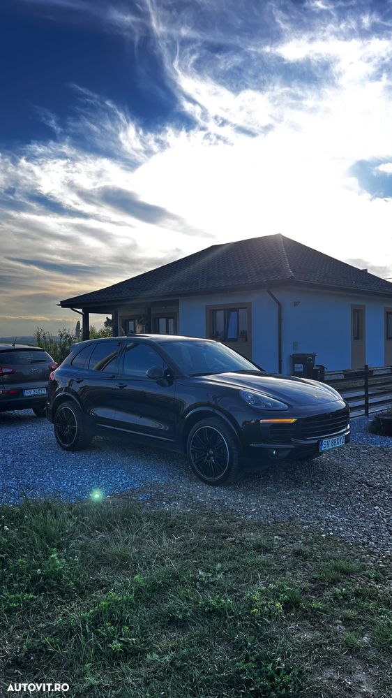 Porsche Cayenne - 4