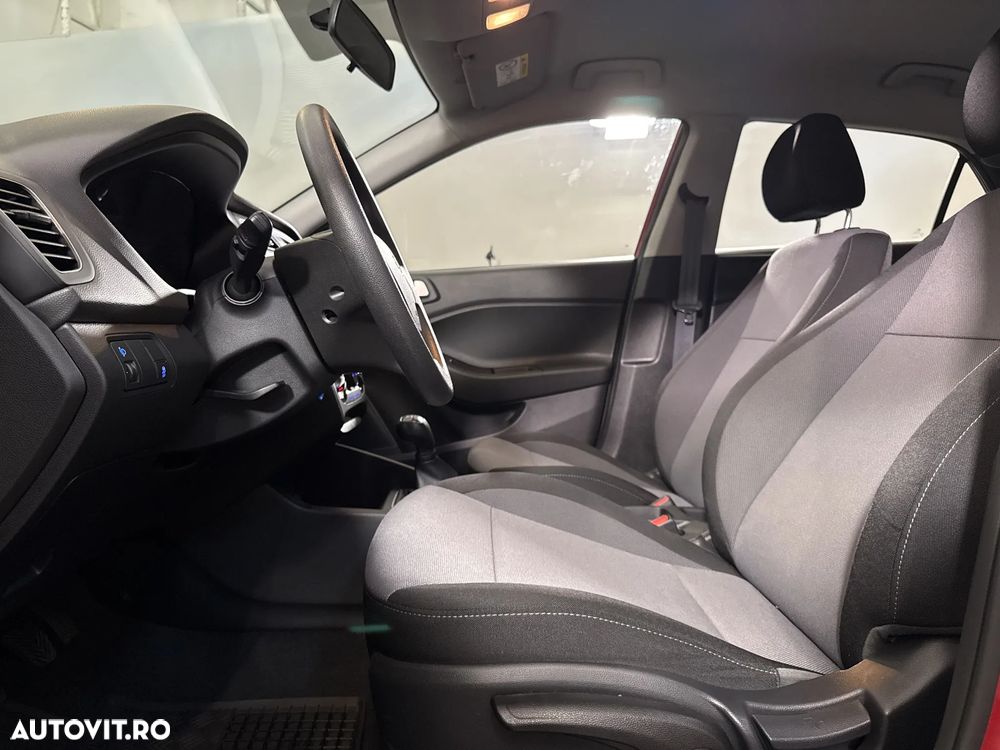 Hyundai i20 - 19