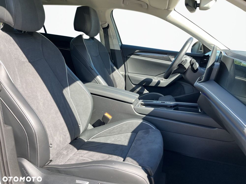 Volkswagen Passat Variant - 24