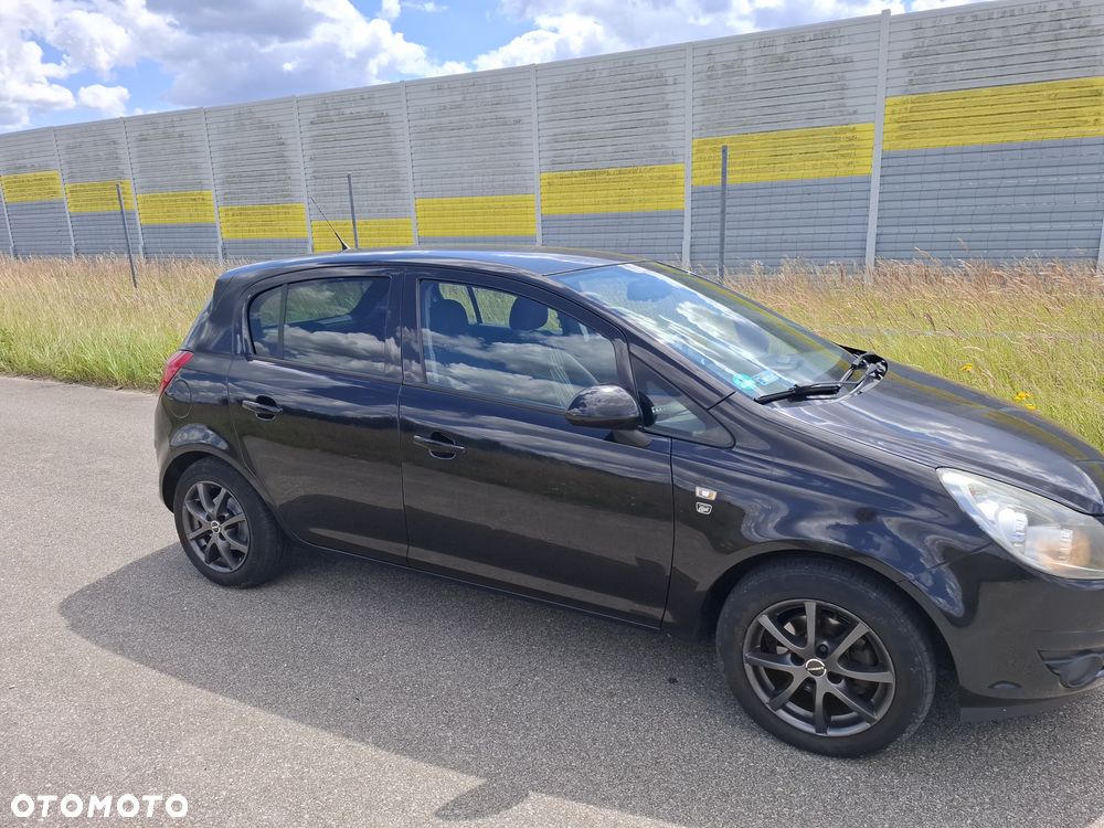 Opel Corsa 1.4 16V Color Edition - 3