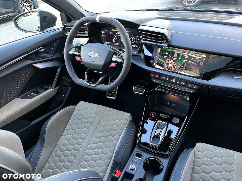 Audi RS3 Limousine - 21