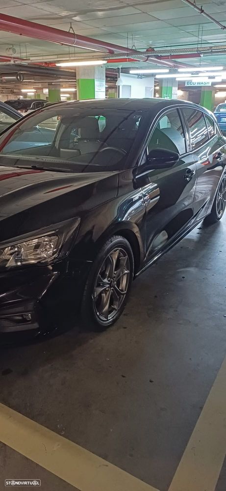 Ford Focus 1.5 TDCi ECOBlue ST-Line - 1