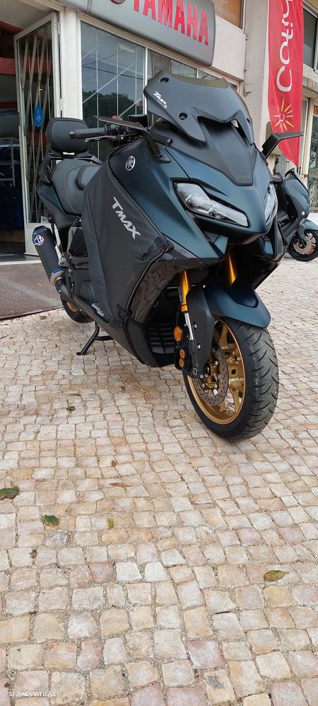 Yamaha TMAX Tech Max - 27