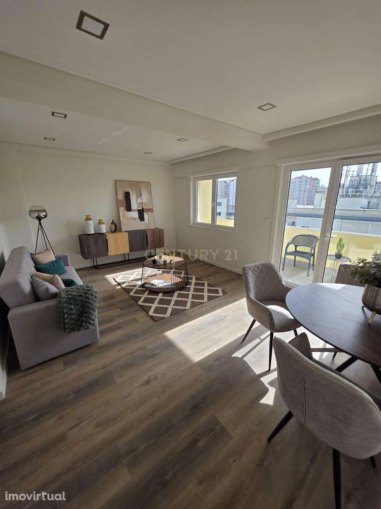 Apartamento T3 Novo em Benfica | varanda aberta | suite | 2 elevadores - Grande imagem: 4/36