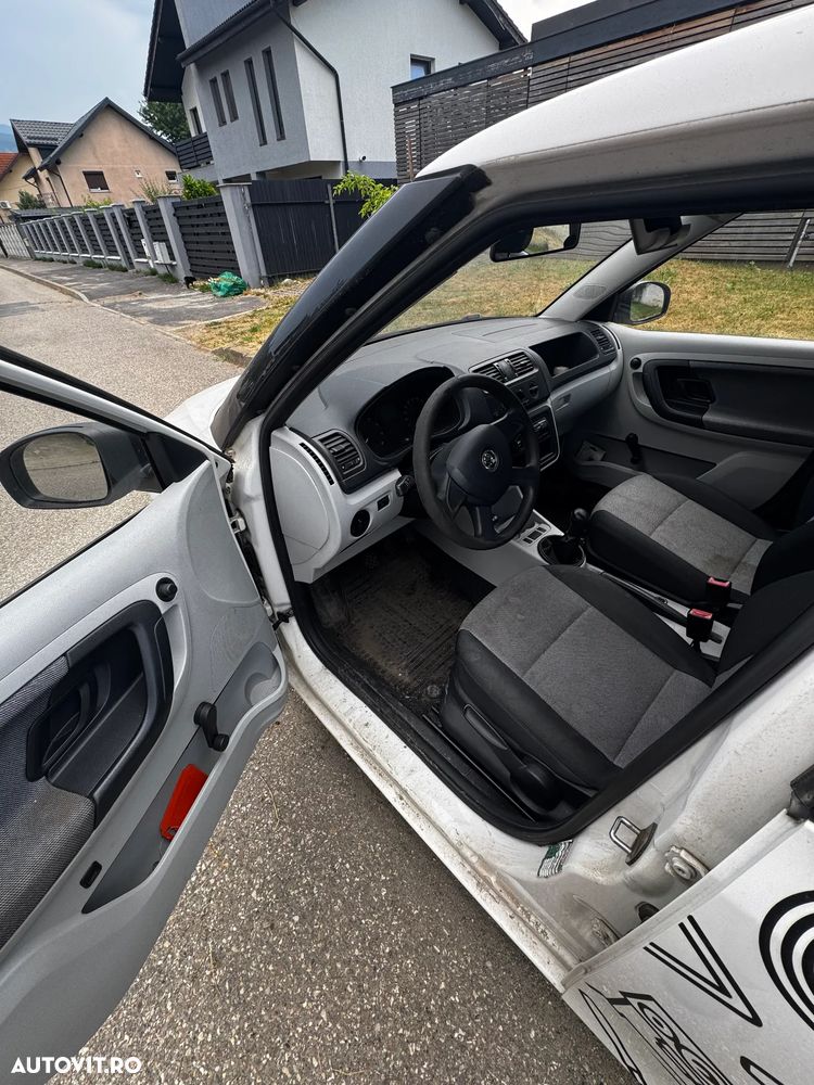 Skoda Fabia 1.2 HTP Active - 2