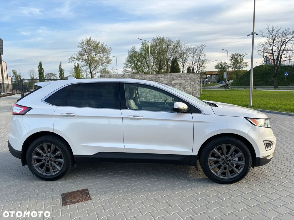 Ford Edge - 1
