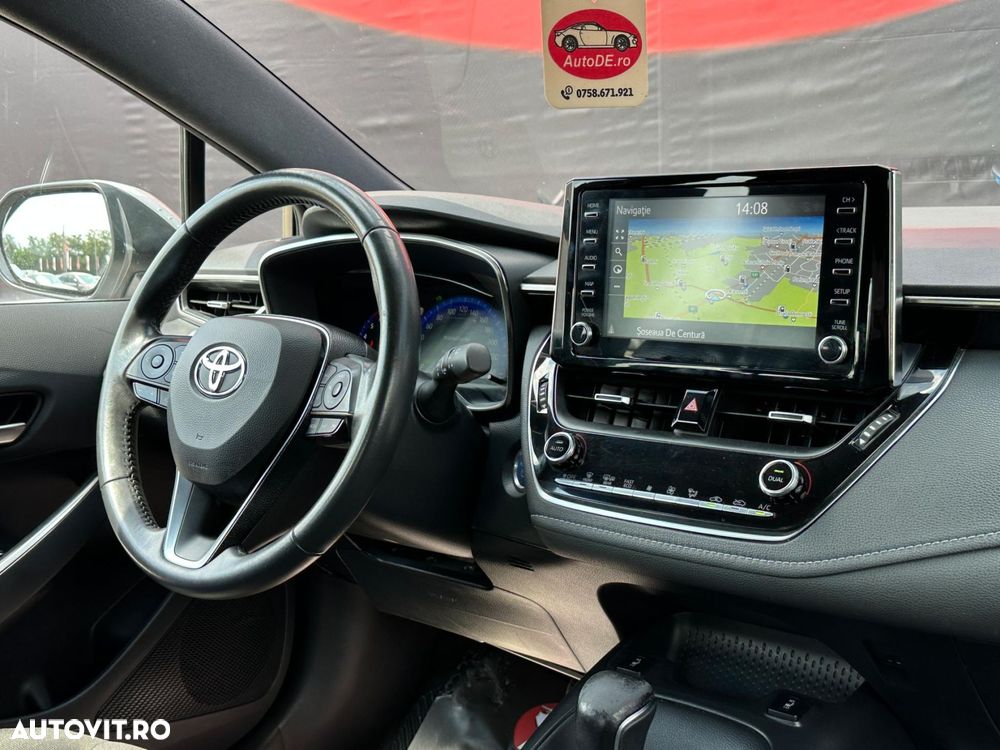 Toyota Corolla - 10