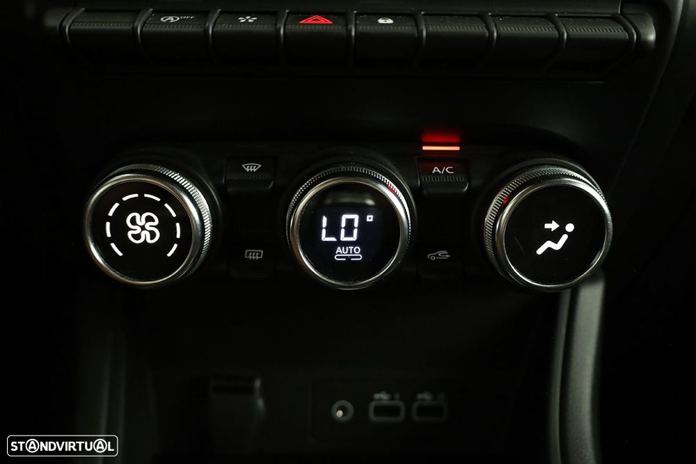 Renault Captur 1.0 TCe Techno Bi-Fuel - 13