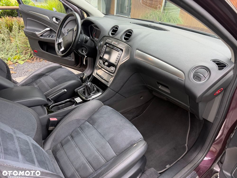 Ford Mondeo 2.0 TDCi Titanium - 12